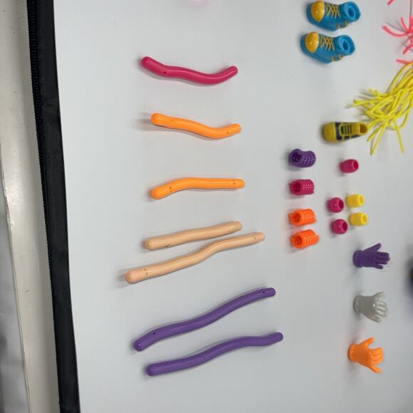 LOT of Betty Spaghetty Dolls w Parts 1997 31 Pieces - Picture 6 of 14